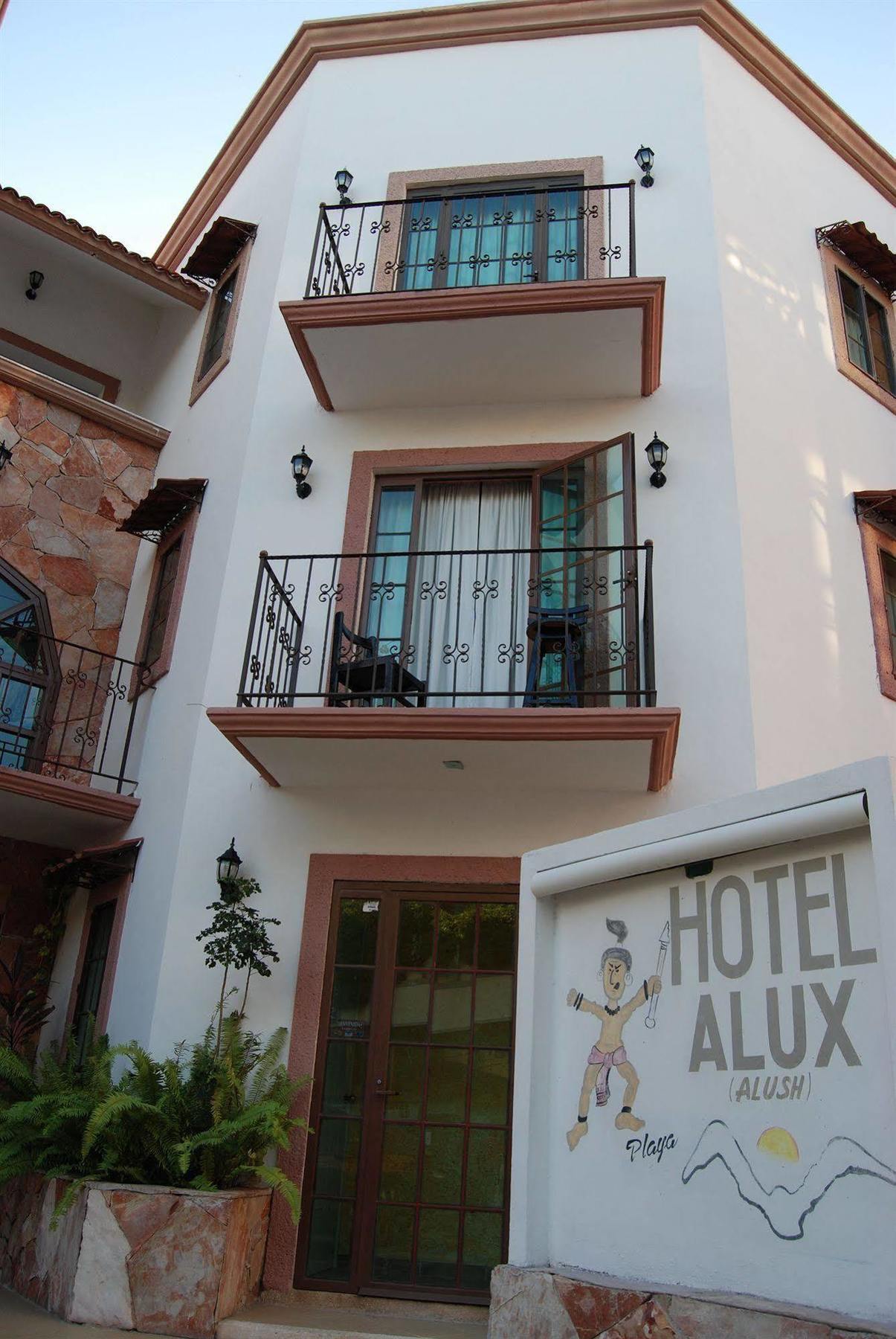 Hotel Alux Playa Del Carmen Exterior photo